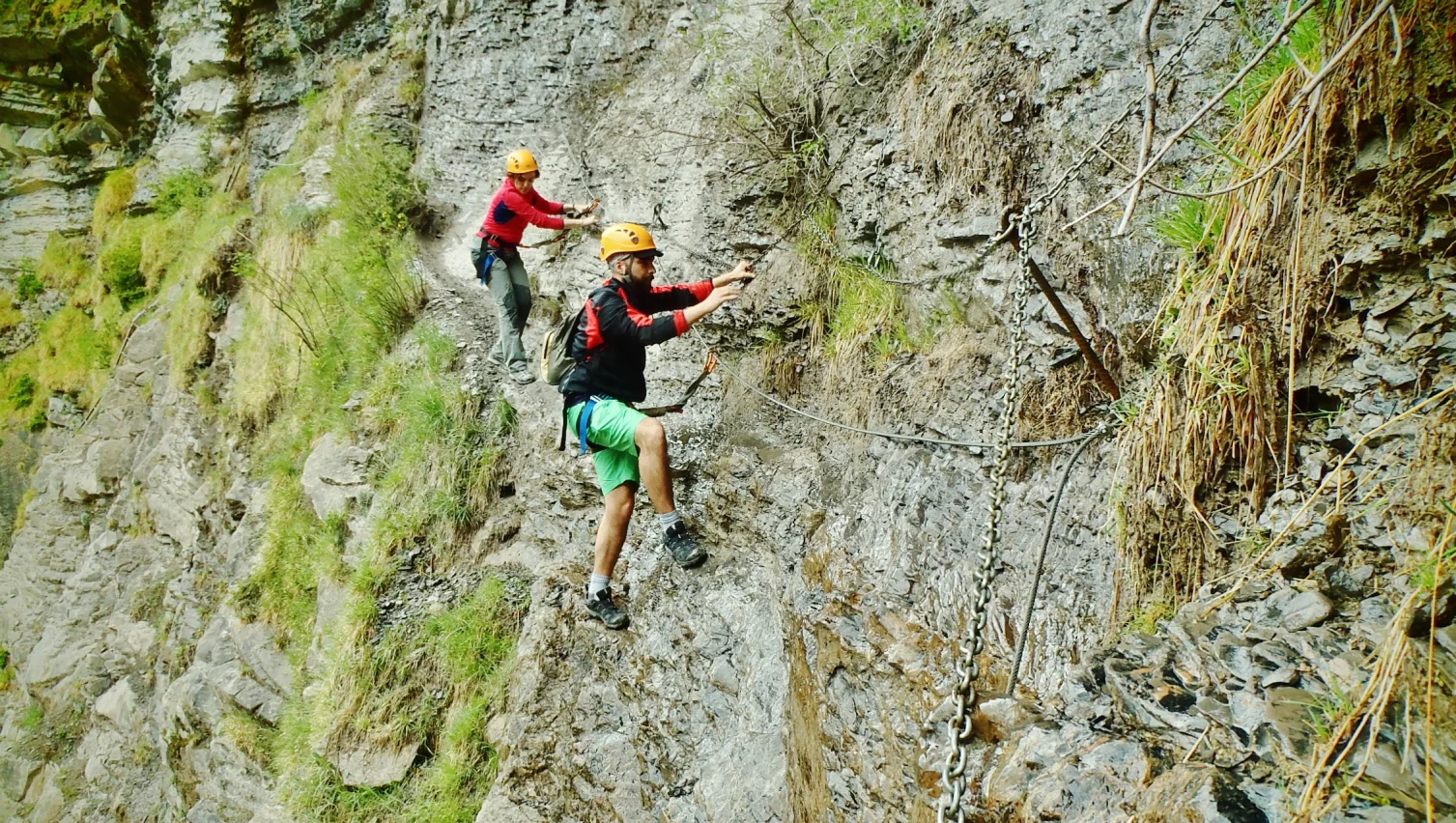 ferrata_sorrosal_guiasproyectoakua_pasamanos 1