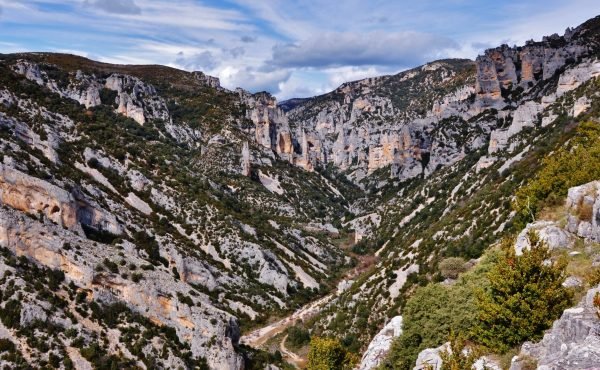 canon_mascun_huesca_senderismo_guiasproyectoakua-scaled.jpg