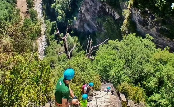 ferrata-sorrosal-guias-proyecto-akua 1